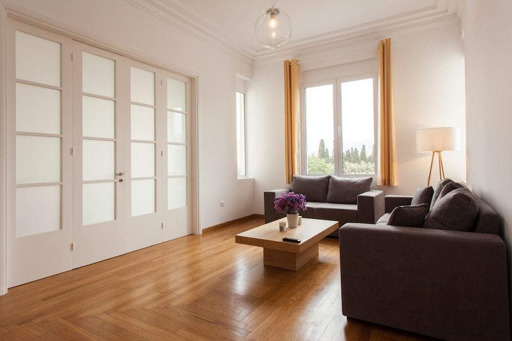 Nakos Homes Luxury Apartment-Acropolis Area เอเธนส์ ภายนอก รูปภาพ